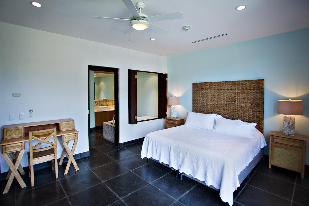 15 Love Bed & Breakfast Tamarindo Room photo
